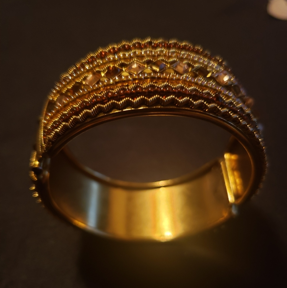 Jewelry - Picture 2 of 4